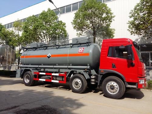油罐車(chē)、化工車(chē)以及危險品運輸車(chē)行車(chē)注意事項